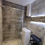 K2012 Kalina Grand-tourist شقة *